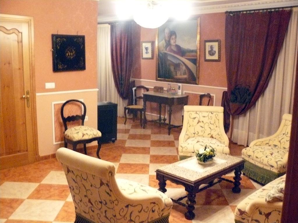 Vivienda Principal Torre De Campos Vendégház Ainzón Kültér fotó